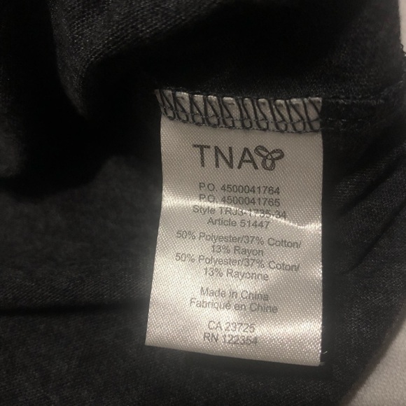 ARITZIA TNA Long Sleeve Tee - Picture 5 of 6